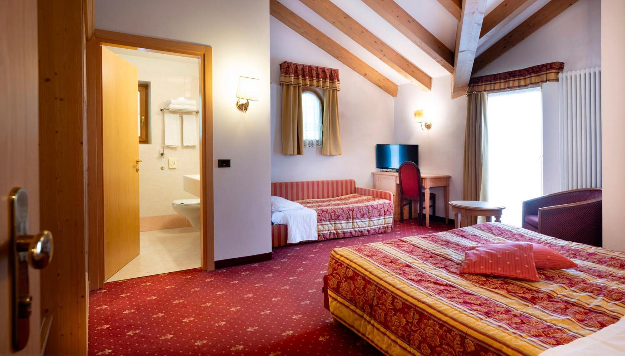 Hotel Al Polo Ziano Di Fiemme Exterior photo